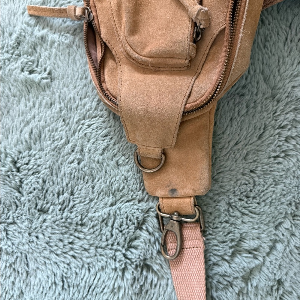 Free People “Hudson” Tan Suede Sling/Crossbody Bag - Picture 9 of 9